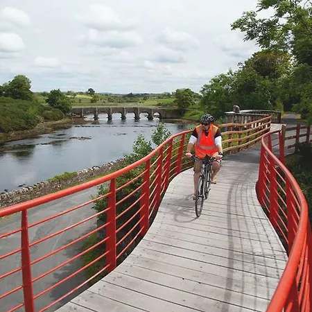 Brannens Of Newport * Castlebar